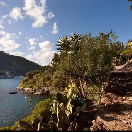 Casa Baia Delle Sirene *