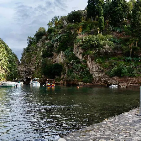 Casa Baia Delle Sirene